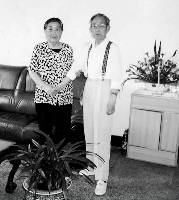 團長未下令增援致騎兵全排犧牲，賀龍怒吼三聲槍斃，結局如何？