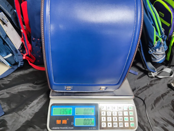 中檔兒童護脊書包測評：200元以下未發現護脊有效的