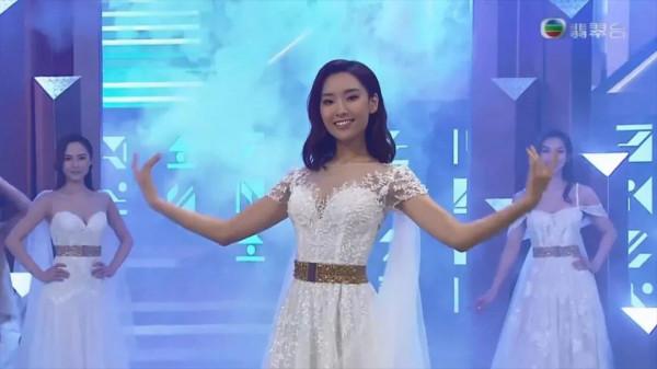 2021香港小姐看點多,星2代進不了前3,冠軍的美貌讓人移不開眼 2021香港小姐看點多,星2代進不了前3,冠軍的美貌讓人移不開眼