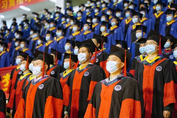 軍校研究生,畢業亮相 軍校研究生,畢業亮相