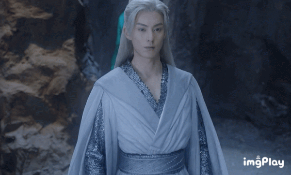 動如“瘋癲”，僵如“面癱”，2021年，就屬你們演得最讓我齣戲