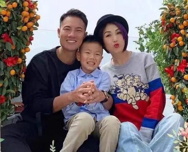 佘詩曼，胡杏兒，袁詠儀——細數那些左右逢源的女藝人