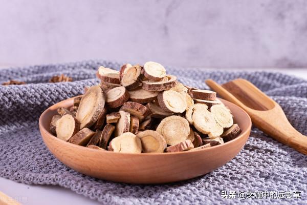 耳鳴、耳聾、眼花？送你八味中藥，一路升清，一路降濁，還補脾氣