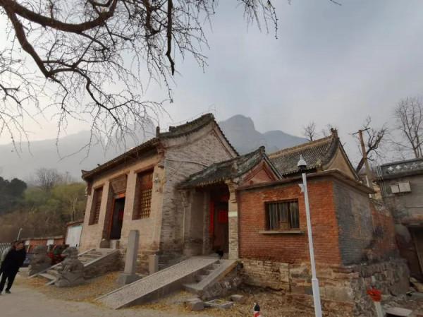 徒步白雲寺渡槽一一絕壁大梯一一上白雲一一白雲寺 徒步白雲寺渡槽一一絕壁大梯一一上白雲一一白雲寺