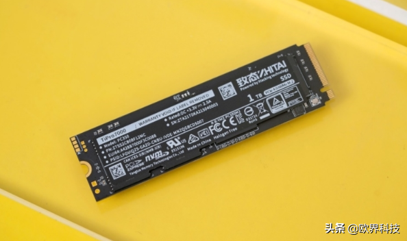 界讀丨長江儲存“致態”釋出首款SSD，都國產了價格還不便宜？