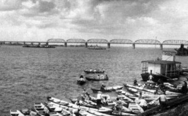 1985年松江花發生嚴重沉船事故,駕駛員參與打架,導致171人喪生 1985年松江花發生嚴重沉船事故,駕駛員參與打架,導致171人喪生