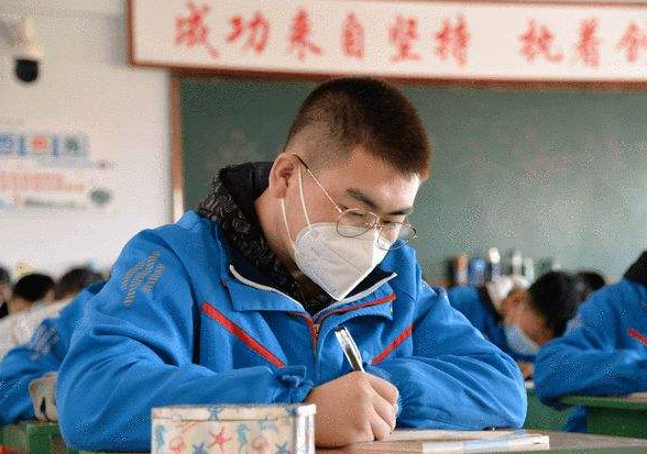 &OpenCurlyDoubleQuote;雙減&rdquo;政策實施後，公立與私立學校差距顯現，部分家長表示後悔