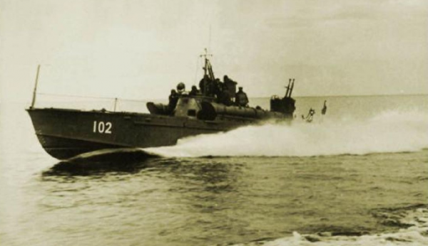 1955年，美軍在臺灣海峽公開挑釁，毛主席用一場勝仗給出最強回應