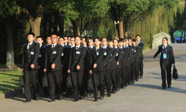 我國很神秘的2所高校，適合中等生撿漏，畢業生多數都去當官了