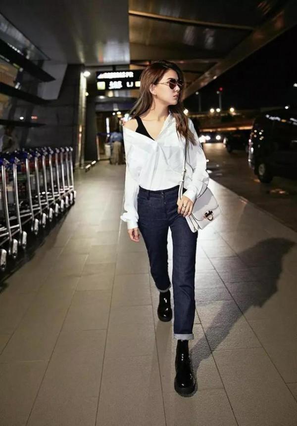 身材再好也不能任性，看昆凌的“舞獅服”就是個坑，能看的只有臉