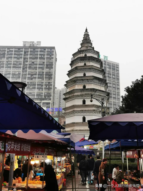 苦等5年終通高鐵！這座比成都還巴適的酒城，為了吃也要去一趟