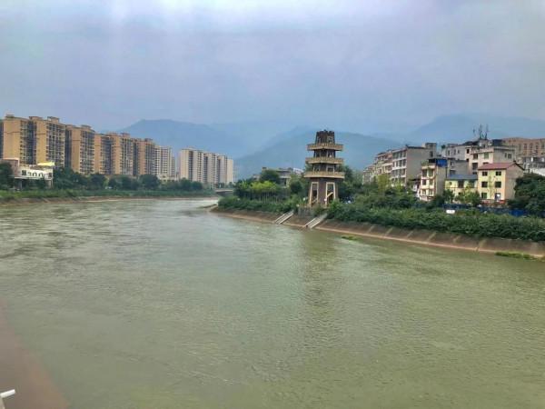 軍校畢業不到20歲，分配到馬邊人武部，這裡是夢開始的地方