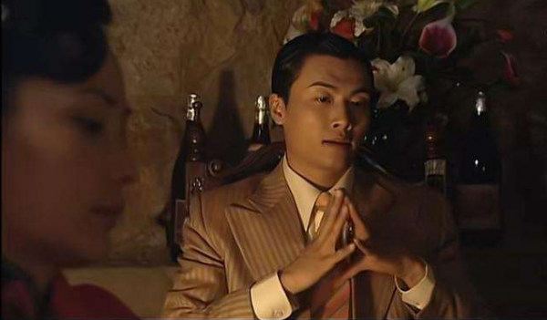 “老戲骨”於濱：為當演員和父親鬧翻，出道20年零緋聞，家庭幸福