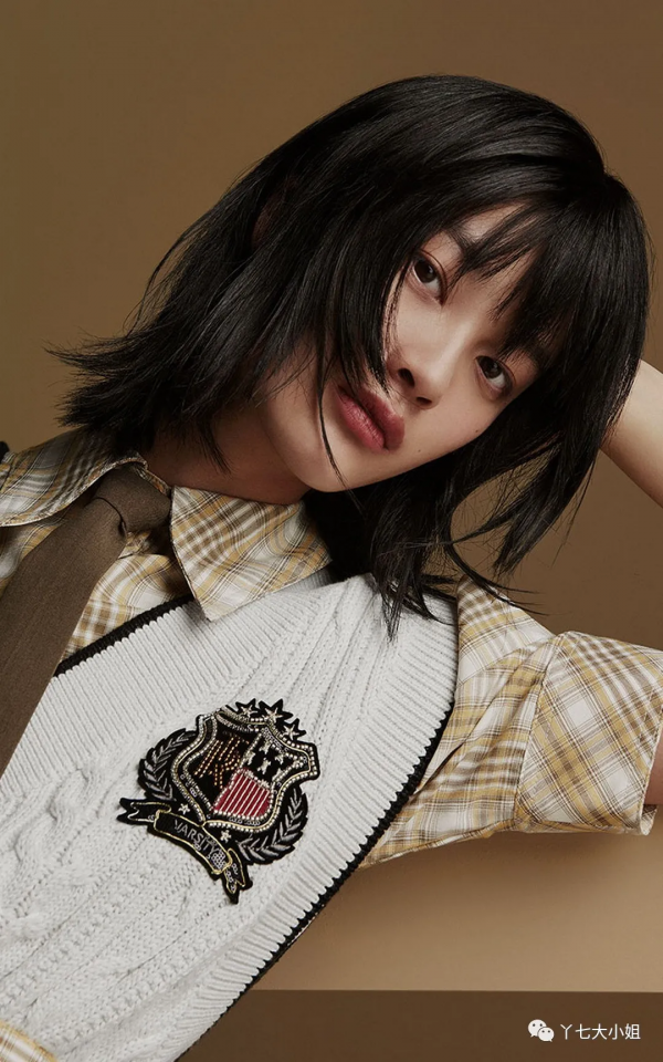 2021秋冬女裝流行趨勢之:學院風 2021秋冬女裝流行趨勢之:學院風