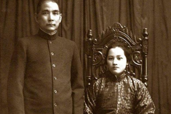 1981年，宋慶齡的葬禮為何比原計劃提前5分鐘開始？