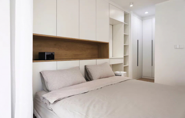 僅僅37平的空間，也能搖身變成婚房，溫馨到讓人羨慕