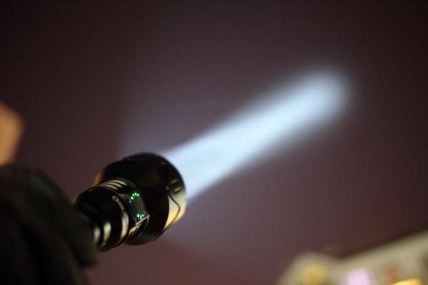 神劍破空OLIGHT二代神劍Javelot Pro2評測