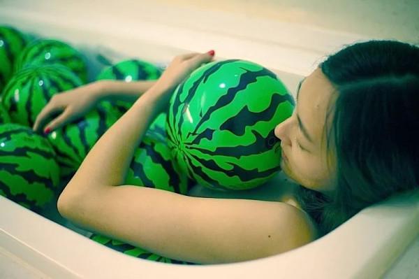 時裝、藝術、影像，什麼才是屬於當代女性的表達方式？