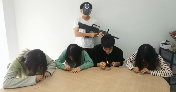 《魷魚遊戲》竟然暗藏摩斯電碼?我找出了5個不為人知的彩蛋 《魷魚遊戲》竟然暗藏摩斯電碼?我找出了5個不為人知的彩蛋