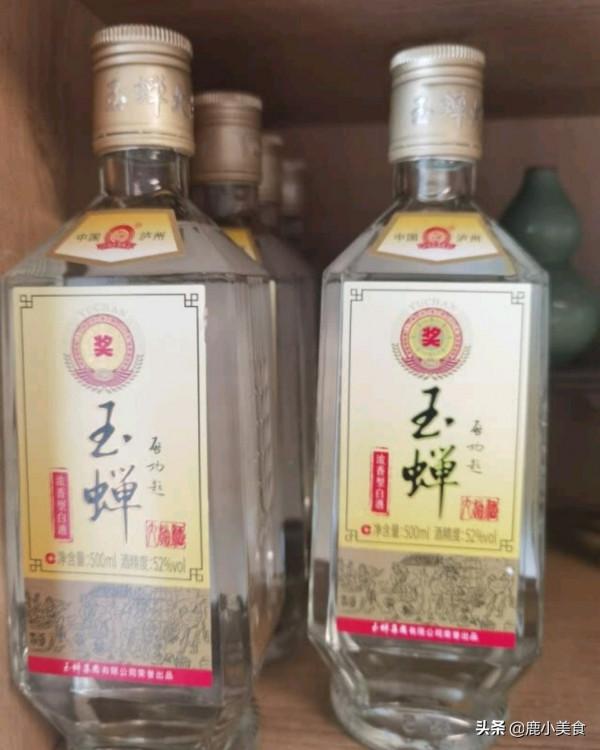 同是白酒,“單糧酒”和“多糧酒”有啥區別?原來酒質有很大差別 同是白酒,“單糧酒”和“多糧酒”有啥區別?原來酒質有很大差別