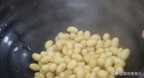 黃豆別總是打豆漿，試試這種新做法，開胃又下飯，比吃肉還解饞