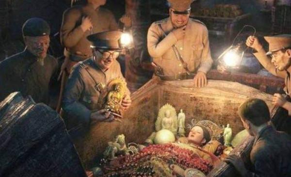 2008年，9萬買進的乾隆“裹屍布”被6500萬拍賣，2年後翻至1.3億