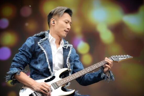 明星怪癖曝光，有的不愛洗頭，有的愛收集嘴皮，你知道他們是誰嗎