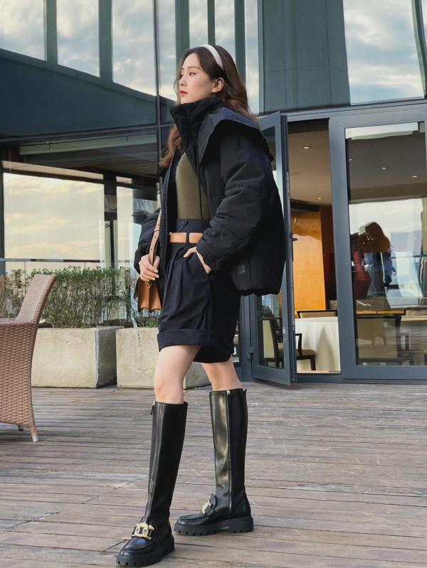 劉詩詩早春造型，定格2022摩登格調，溫柔愜意