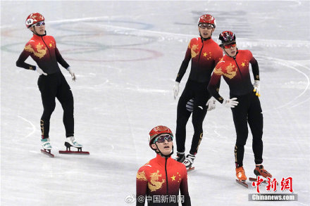 李文龍說摔倒後第一想法是交接