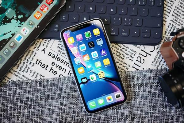 學生黨備用機該怎麼選呢? 學生黨備用機該怎麼選呢?