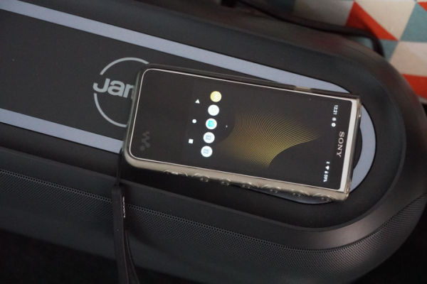 售價低至3000，變態強的中低頻到中高頻，丹麥尊寶RS3藍芽音箱