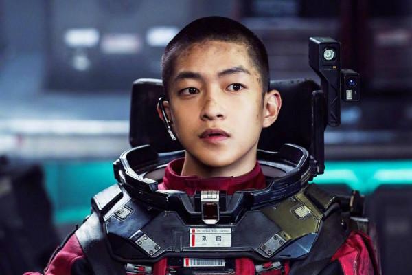 究竟是誰在捧？這幾位明星，資源好得令人羨慕，可惜就是捧不紅