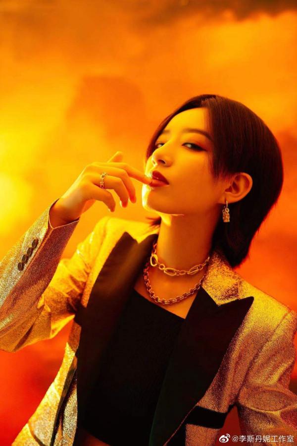 李斯丹妮的“金腰帶”，你不知道她有多生猛