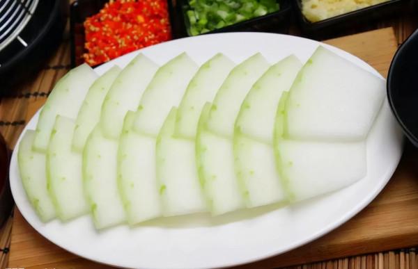 “老得慢”的女性,多半愛吃6種食物,快來看看,你愛吃哪幾個? “老得慢”的女性,多半愛吃6種食物,快來看看,你愛吃哪幾個?