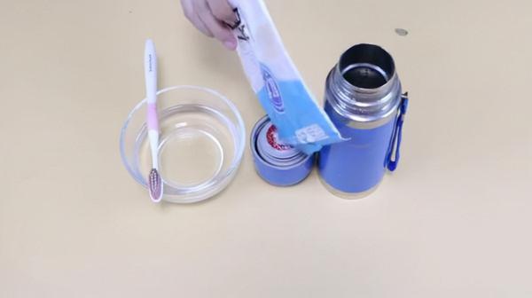 舊牙刷別急著扔，只需這樣做，省下大筆清潔費