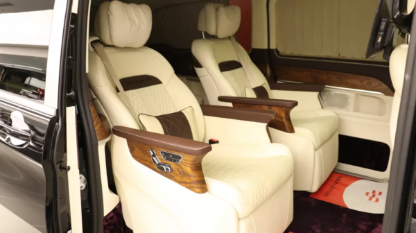 商務車領域的“引領者”——邁巴赫VS680