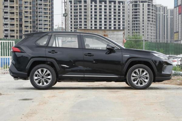 威蘭達:指導價22.88萬,後備廂容積580L,空間討喜 威蘭達:指導價22.88萬,後備廂容積580L,空間討喜