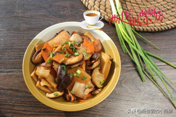 秋天進補要多吃這菜，鮮美又便宜，我三天兩頭必做一次汁都不剩下