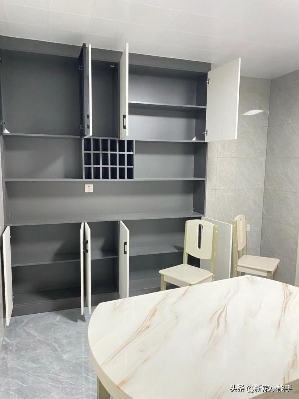 她家堅持自己設計，完工後的效果還不錯，主衛改衣帽間讓人羨慕啊