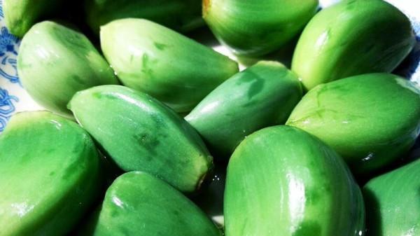 如何給臘八蒜穿上一件靚麗的過年新衣？