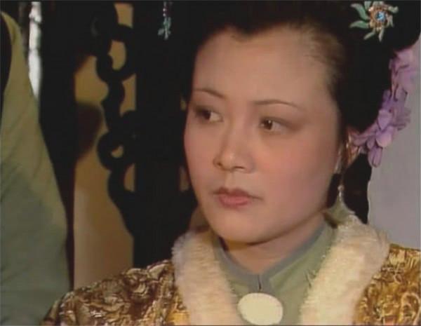 紅樓夢：賈珍的原配妻子是怎麼死的？焦大罵出了一條重要線索