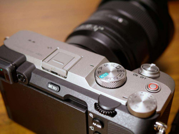 佳能R5、索尼A7C要出升級款了!尼康呢? 佳能R5、索尼A7C要出升級款了!尼康呢?