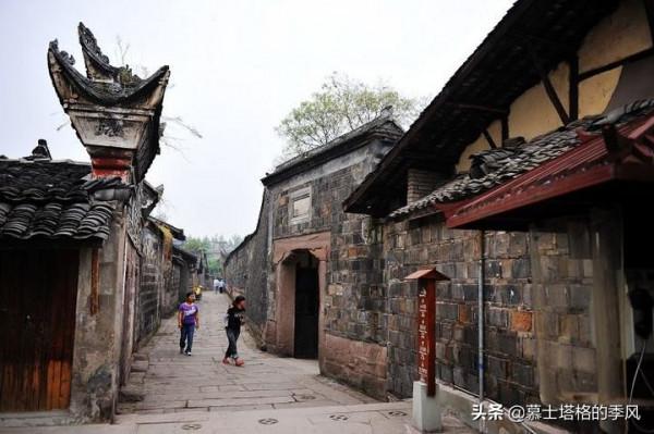 中國8個真正的古鎮,適合旅居度假小住幾日,有你喜歡的嗎? 中國8個真正的古鎮,適合旅居度假小住幾日,有你喜歡的嗎?