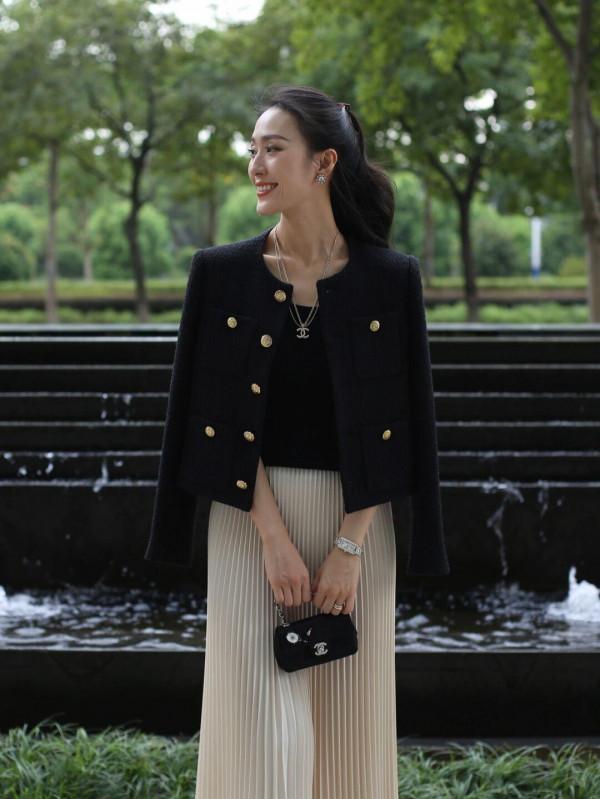 這才是40+大女人的穿衣典範,不顯老不扮嫩,chic精緻又高階 這才是40+大女人的穿衣典範,不顯老不扮嫩,chic精緻又高階