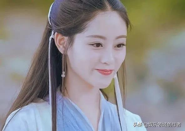 《倚天屠龍記》黃杉女出場驚豔不輸兩位女主，其實她還演過程英