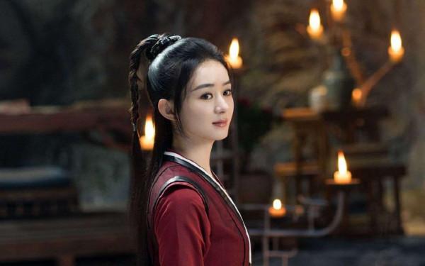 10位“流水線”女星，演技拉胯、套路化嚴重，轉型困難卻頻頻霸屏