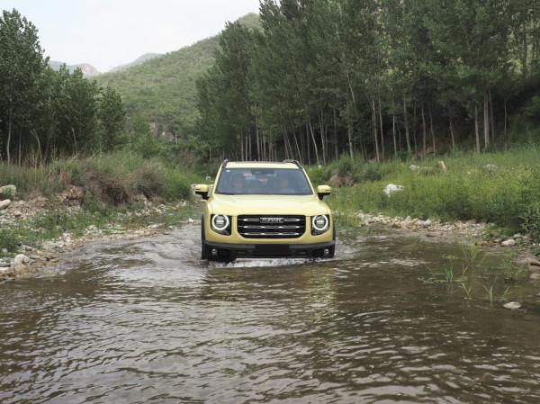 越野真較量，哈弗大狗和RAV4榮放究竟誰更“野”？