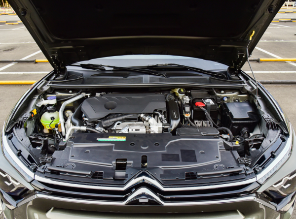 寶馬5系使用1.6T發動機，還是雪鐵龍的，要是來國內你能接受嗎？