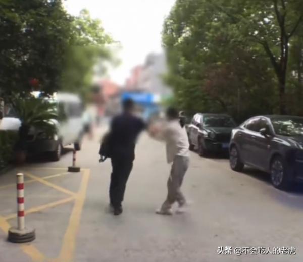 杭州：女子與男子相愛七年，舉辦婚禮育有一女，被原配索賠240萬