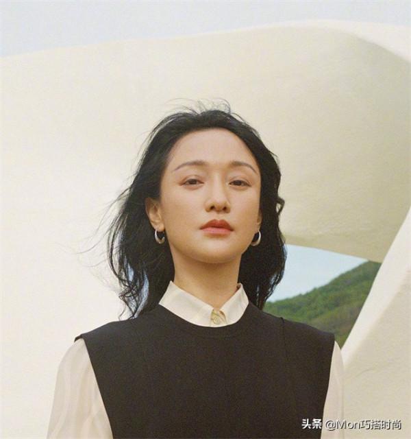 50歲女人,冬天要燙就燙這3種齊肩卷,減齡顯氣質,照著燙準美 50歲女人,冬天要燙就燙這3種齊肩卷,減齡顯氣質,照著燙準美